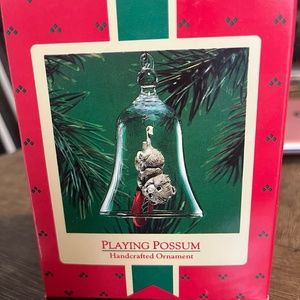 Playing possum ornament